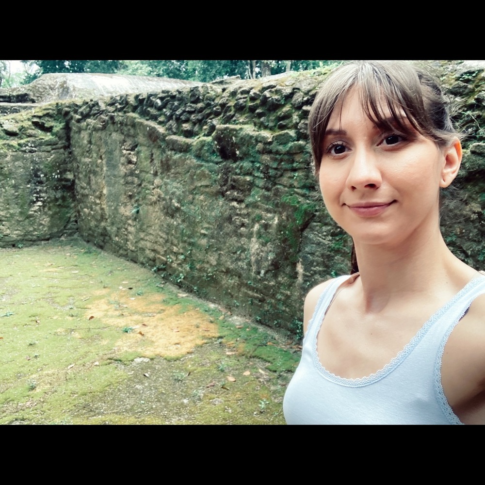 Meet your Posher, Elizabeth faith